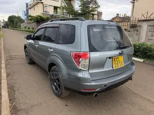 Subaru Forester 2010 Silver