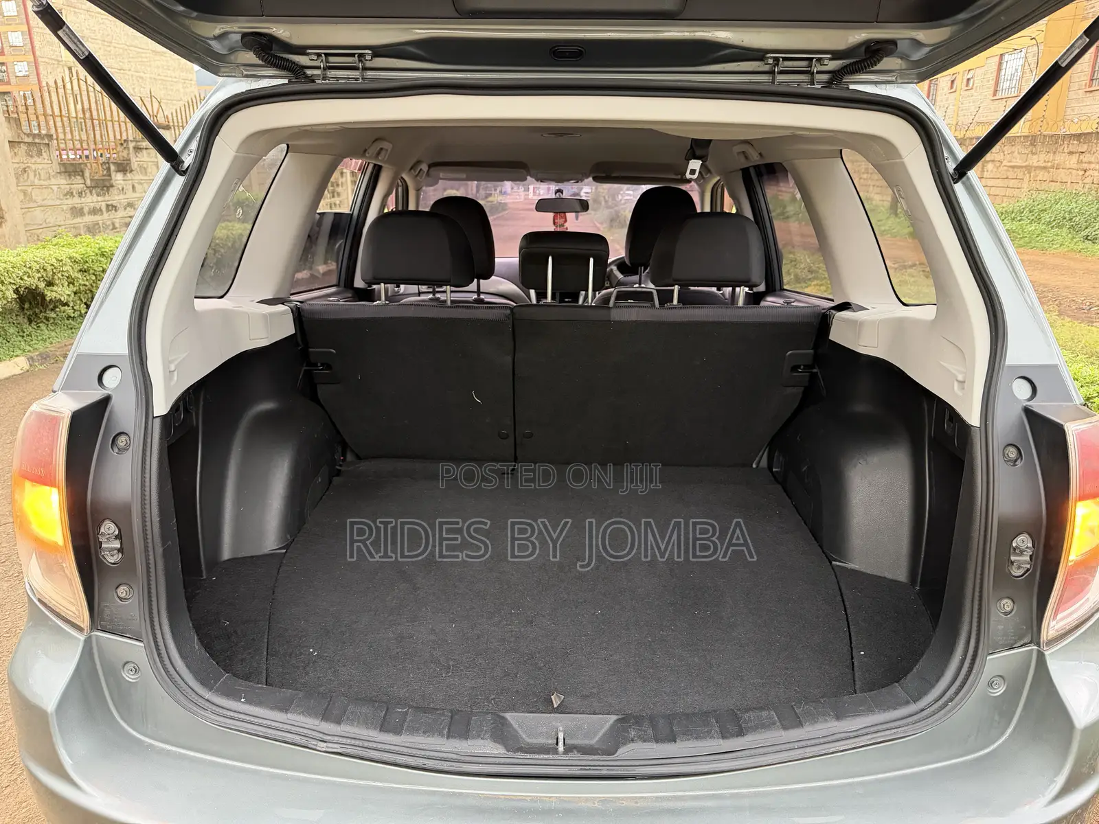 Subaru Forester 2010 Silver