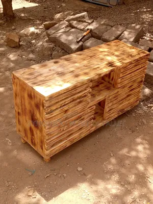 Pallet Tv Stands- Unique Blazed Pallet Tv Stand