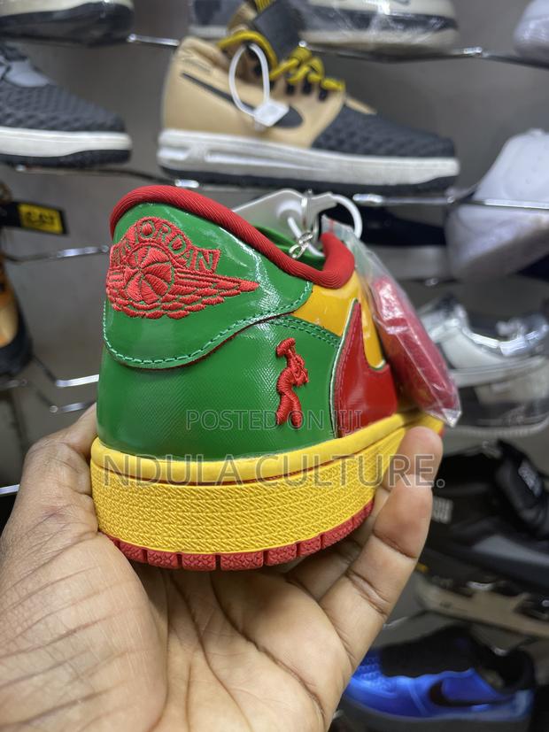 Jordan 1 Concrete Boys Cactus Jack - thumbnail 3