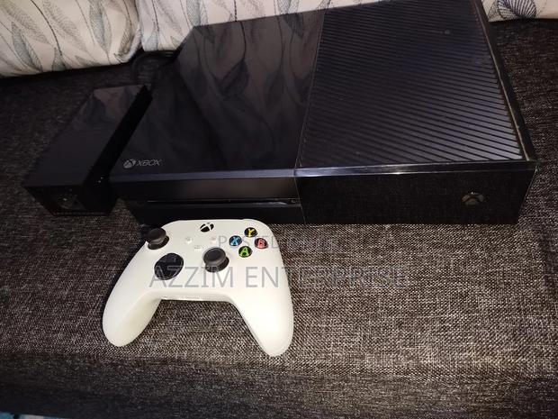 Xbox One Console - thumbnail 2