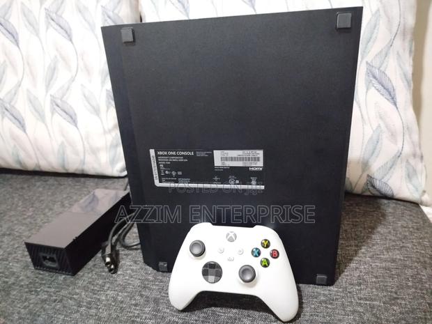 Xbox One Console - thumbnail 3