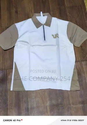 Quality Casual Collar Zipper Short Sleeved Shirts Available