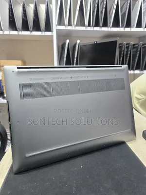 Laptop Dell Precision 5560 32GB Intel Core i7 SSD 2T