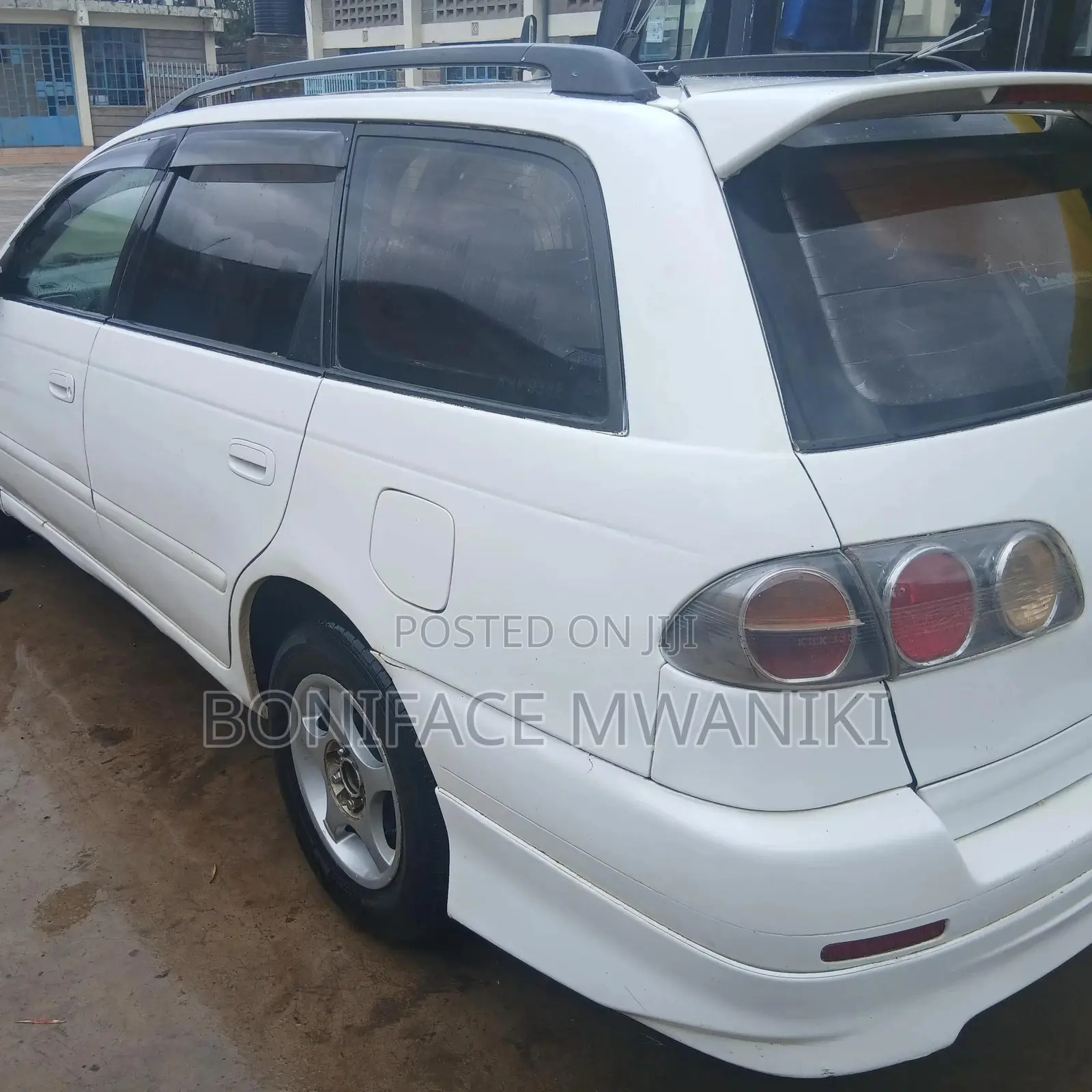 Toyota Caldina 2002 White