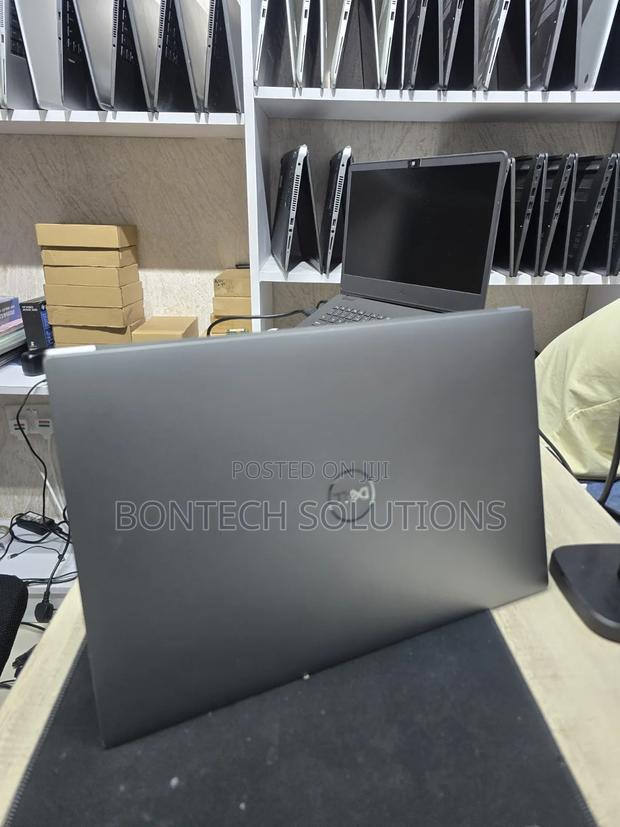 Laptop Dell Precision 5570 16GB Intel Core i7 SSD 512GB - thumbnail 4
