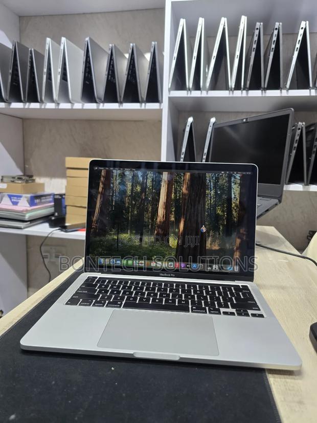 Laptop Apple MacBook Pro 16GB Intel Core i7 SSD 512GB - main view