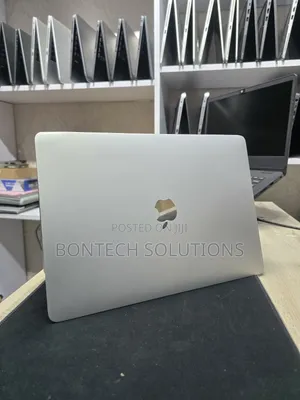 Laptop Apple MacBook Pro 16GB Intel Core i7 SSD 512GB