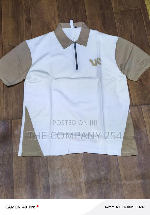 Quality Casual Collar Zipper Short Sleeved Shirts Available