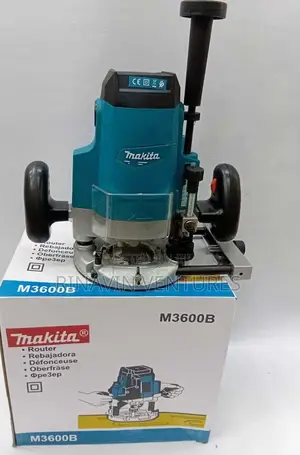 Makita M3600b Mt Series 12.7mm (1/2in) Plunge Router