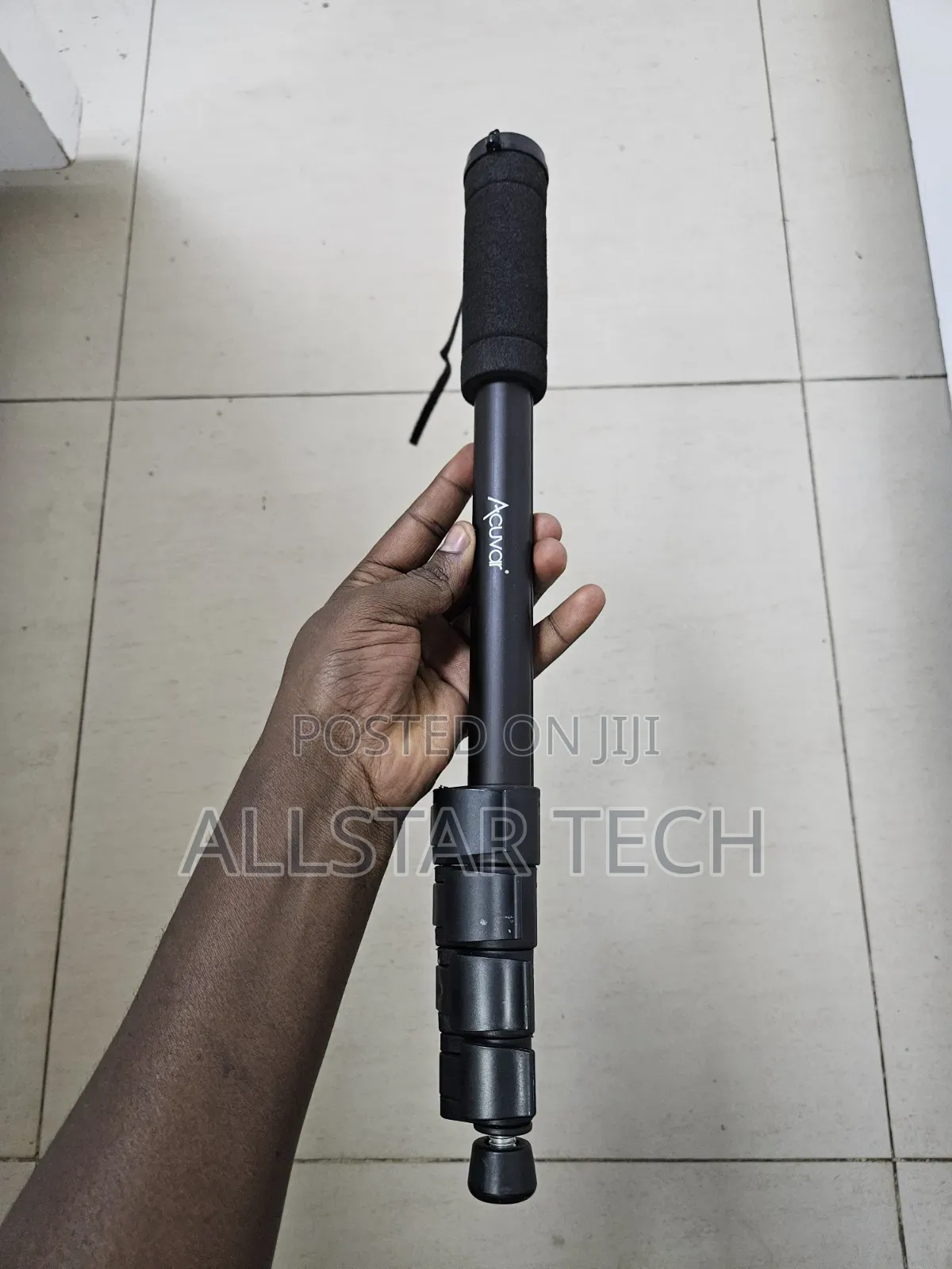 Acuvar Monopod.