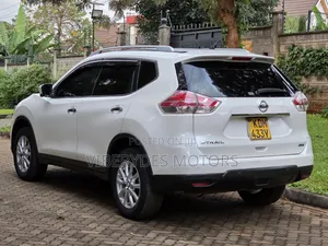 Nissan X-Trail 2017 White