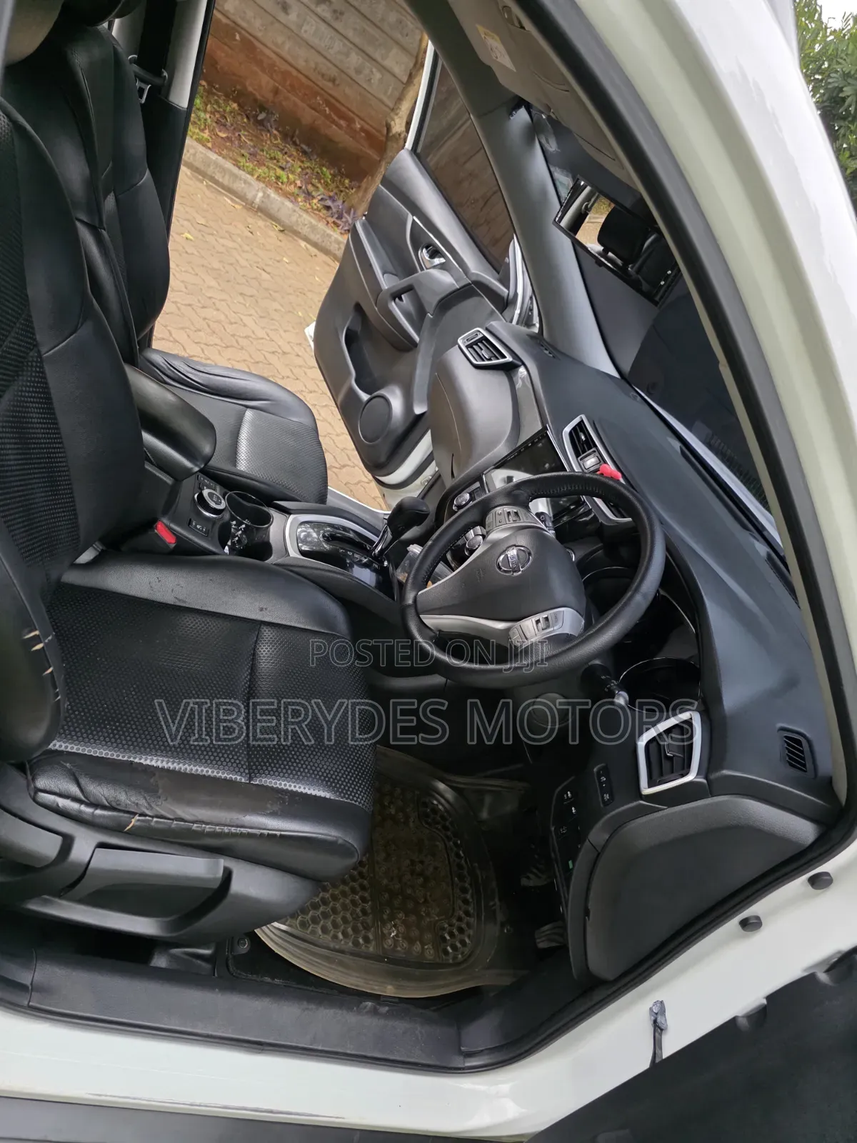 Nissan X-Trail 2017 White
