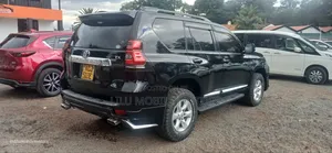 Toyota Land Cruiser Prado 2011 Black