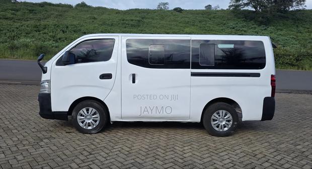 Nissan Caravan 2014 White - thumbnail 4
