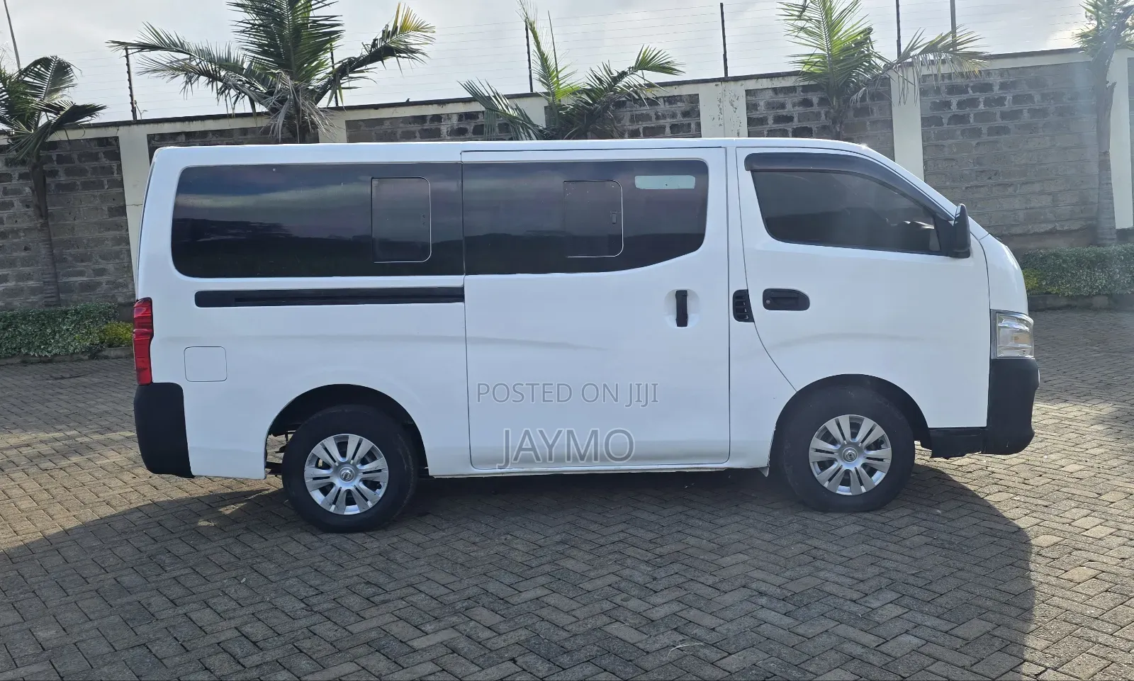 Nissan Caravan 2014 White