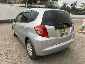 Honda Fit Automatic 2008 Silver