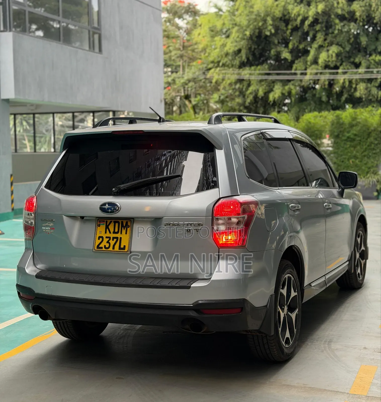 Subaru Forester 2.0XT Premium 4dr SUV AWD (2.0L 4cyl Turbo CVT) 2015 Silver