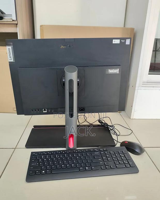 Desktop Computer Lenovo ThinkCentre 24 16GB Intel Core i5 SSD 512GB - thumbnail 2