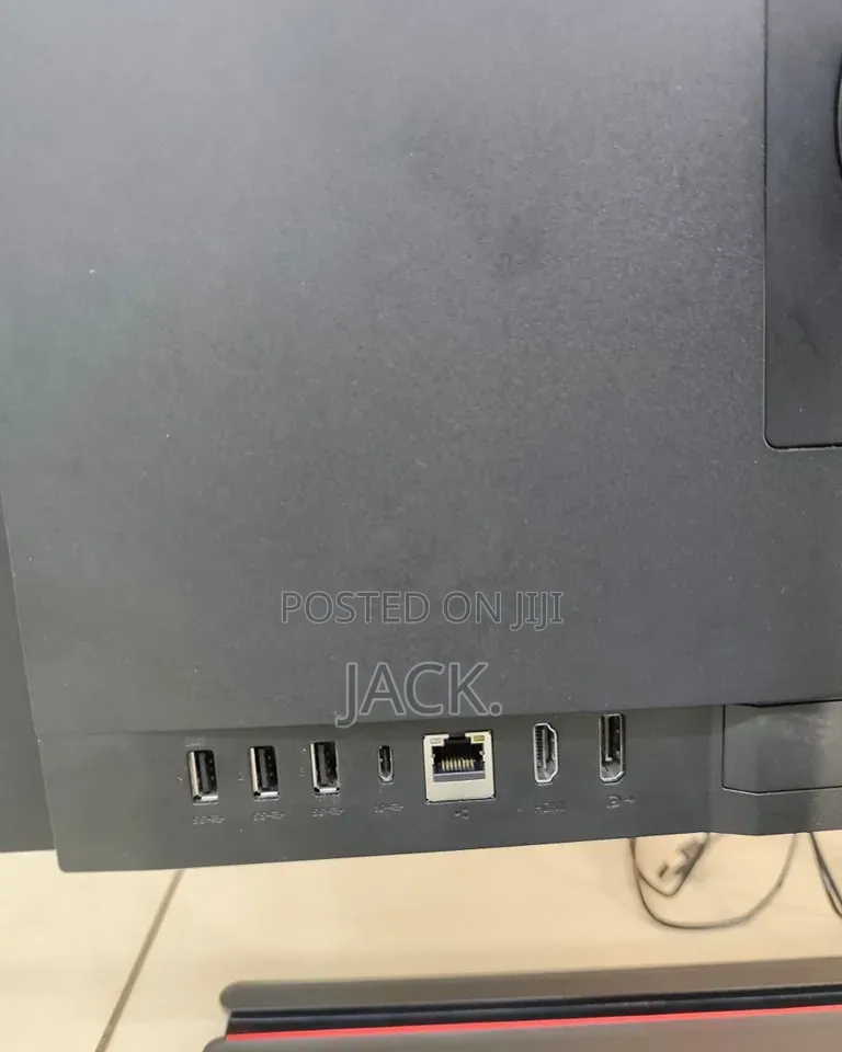 Desktop Computer Lenovo ThinkCentre 24 16GB Intel Core i5 SSD 512GB