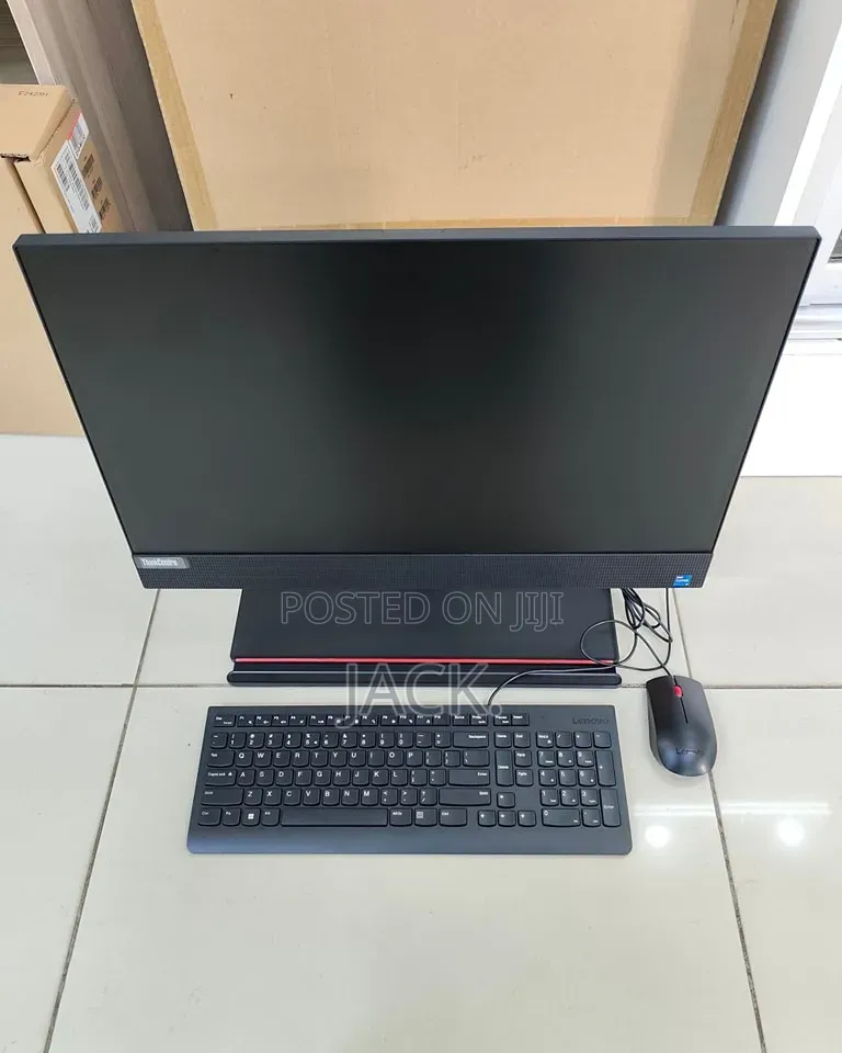 Desktop Computer Lenovo ThinkCentre 24 16GB Intel Core i5 SSD 512GB