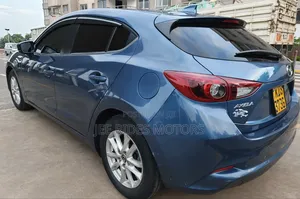 Mazda Axela 2017 Blue