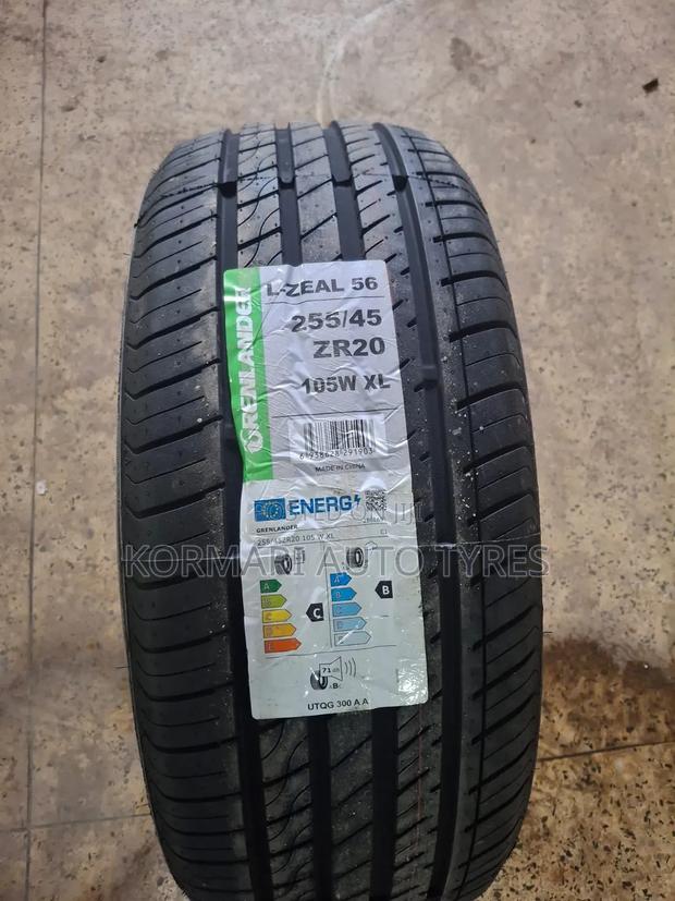 255/45r20 Greenlander Tire