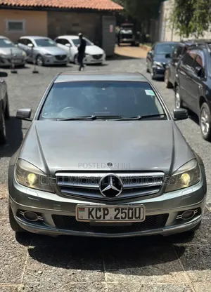 Mercedes-Benz C200 2010 Gray