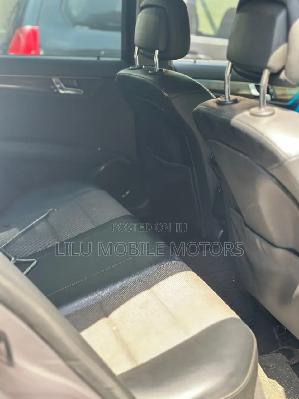 Mercedes-Benz C200 2010 Gray