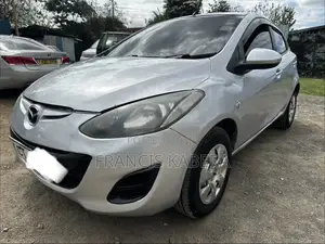 Mazda Demio 2011 Silver
