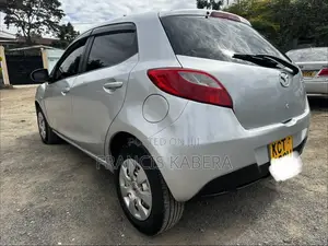 Mazda Demio 2011 Silver