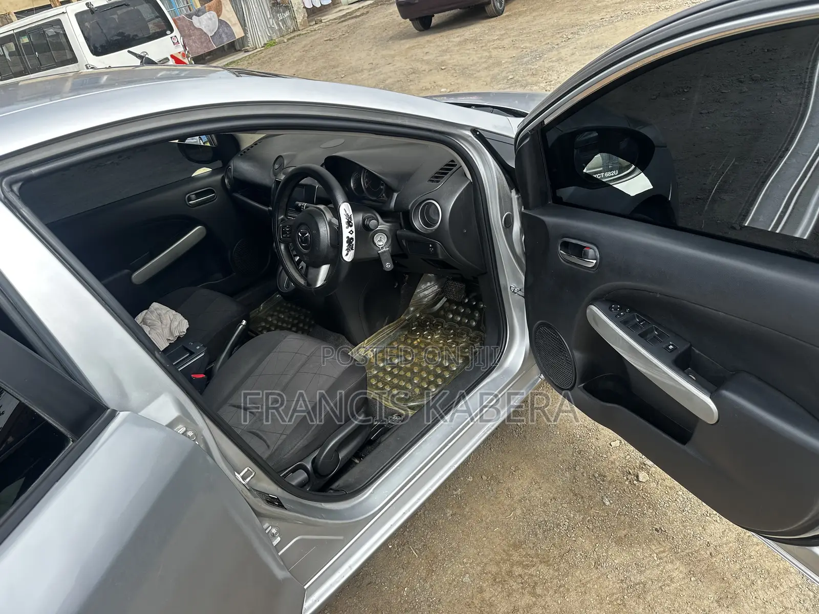 Mazda Demio 2011 Silver