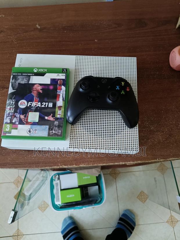 Xbox 1s 1tb Console