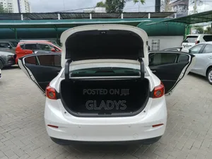 Mazda Axela 2019 White