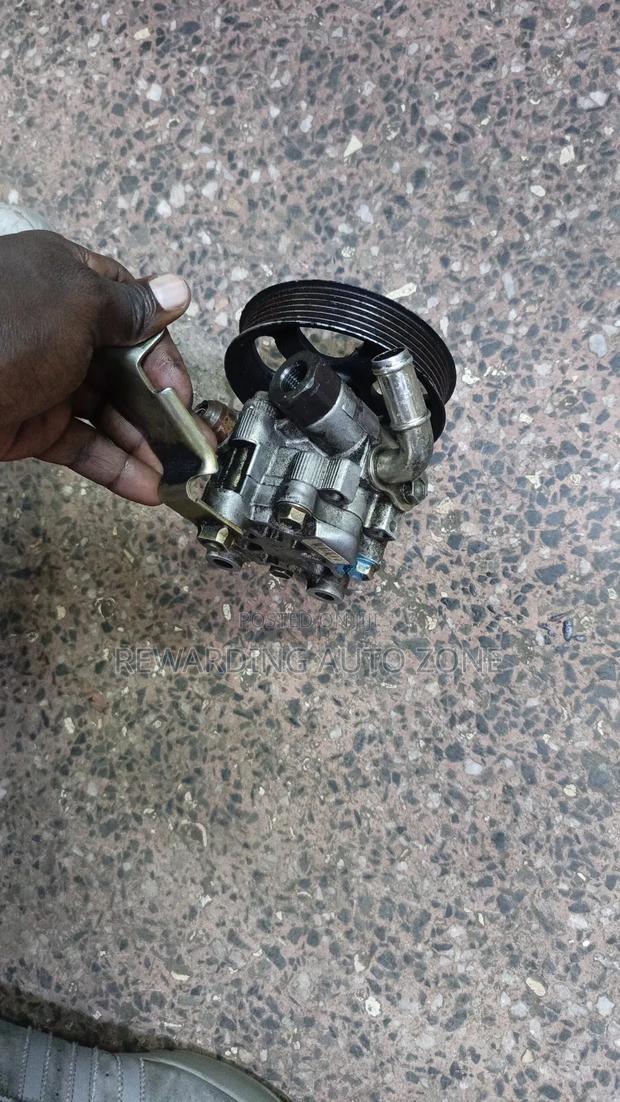 Fielder/Izz Engine Power Steering Pump
