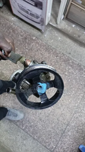 Fielder/Izz Engine Power Steering Pump