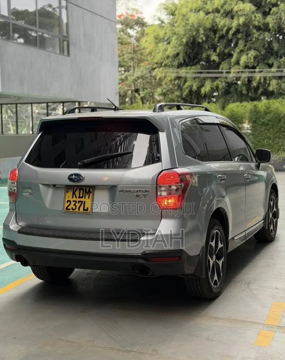 Subaru Forester 2016 Silver