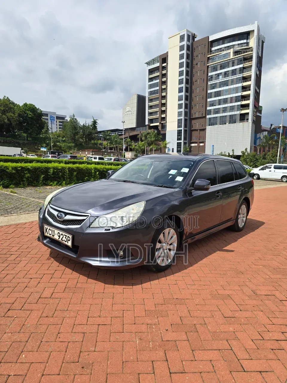 Subaru Legacy 2010 Gray