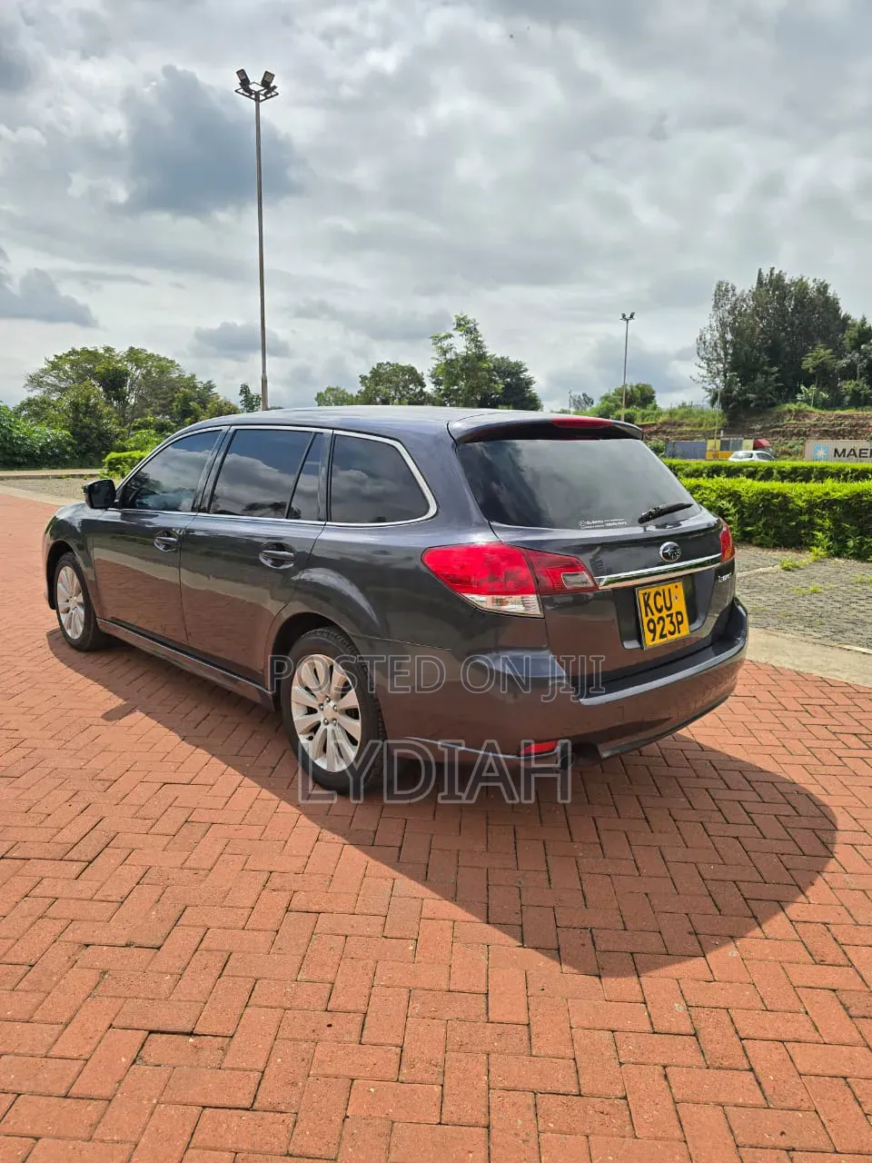 Subaru Legacy 2010 Gray