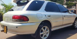 Subaru Impreza 2000 Silver