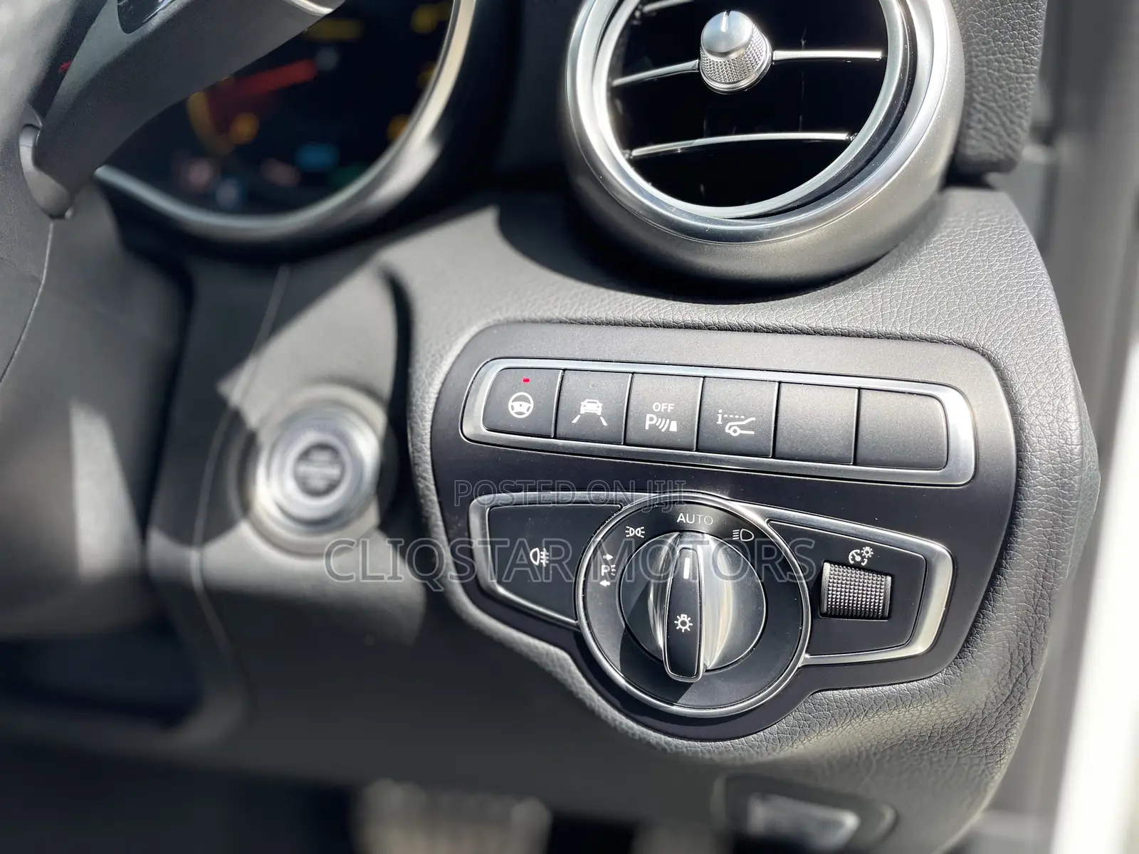 Mercedes-Benz C200 2019 White