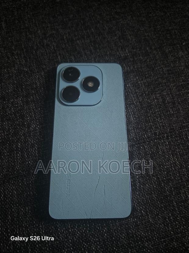 Tecno Spark 20 128 GB Blue