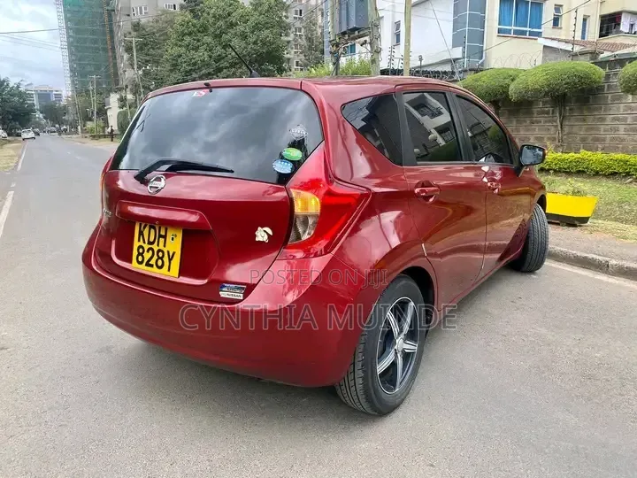 Nissan Note 2015 Red