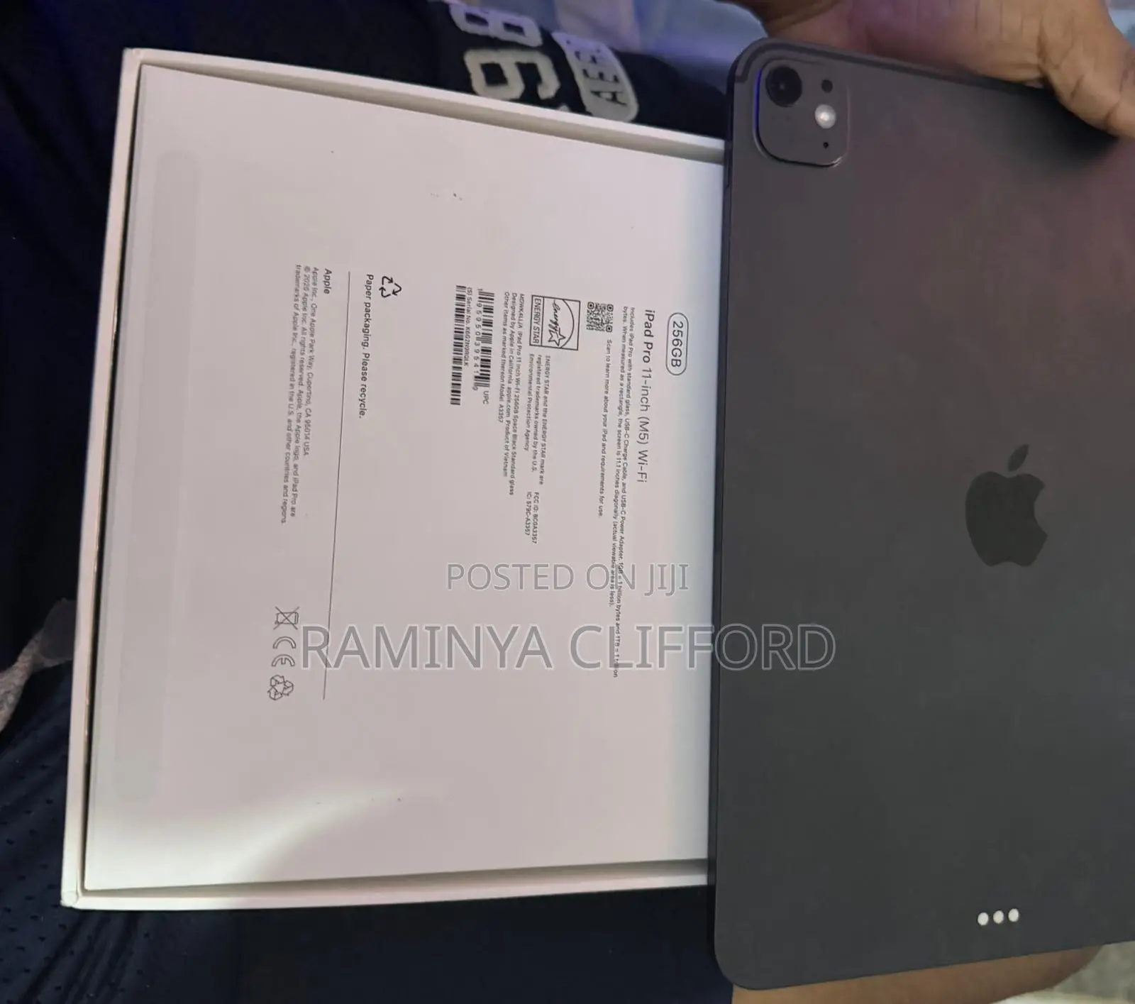 Apple iPad (2025) 256 GB Black