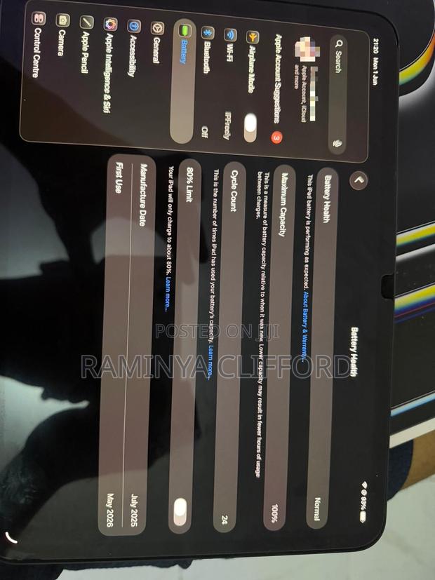 Apple iPad (2025) 256 GB Black - thumbnail 5
