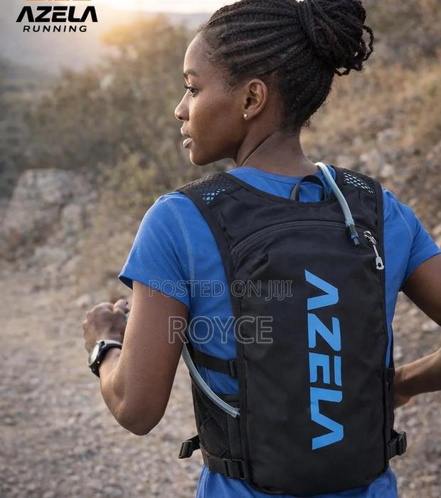 Azela Light Weight Hydration Vest With 1.5l Bladder 250ml Bottle - thumbnail 2