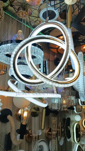 Golden Knot Pendant Light