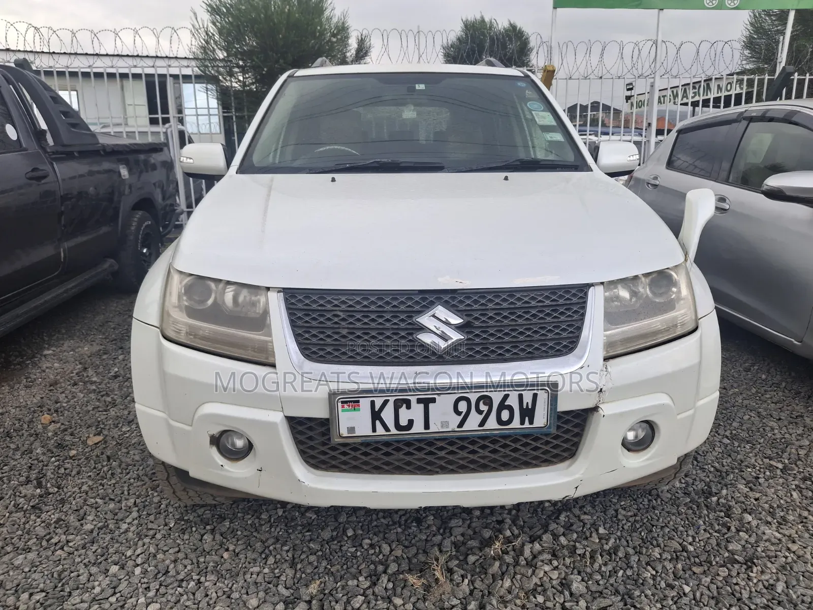 Suzuki Escudo 2012 White