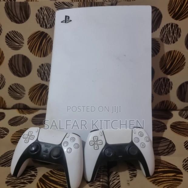 Sony Playstation 5 Digital Edition - thumbnail 2