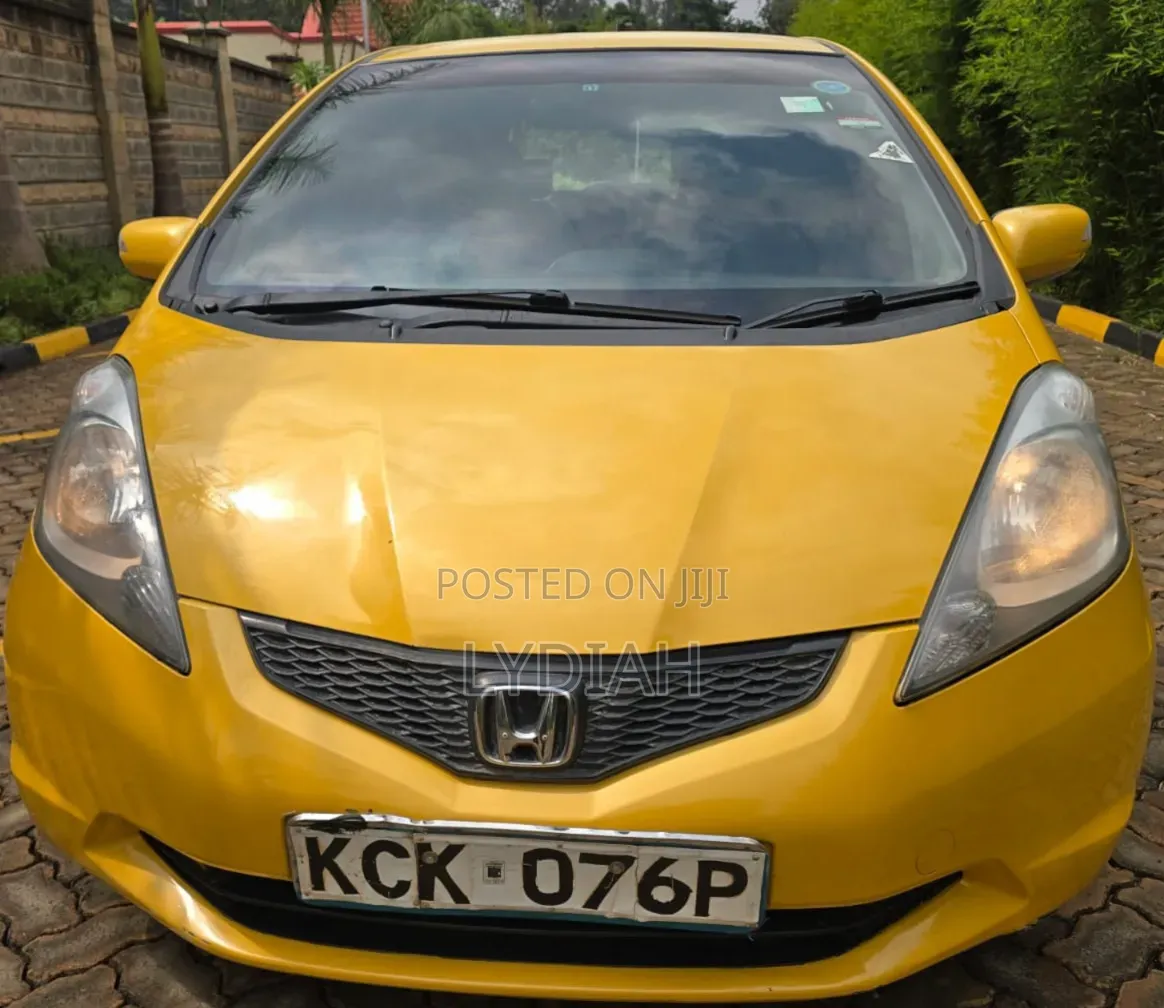 Honda Fit 2011 Yellow